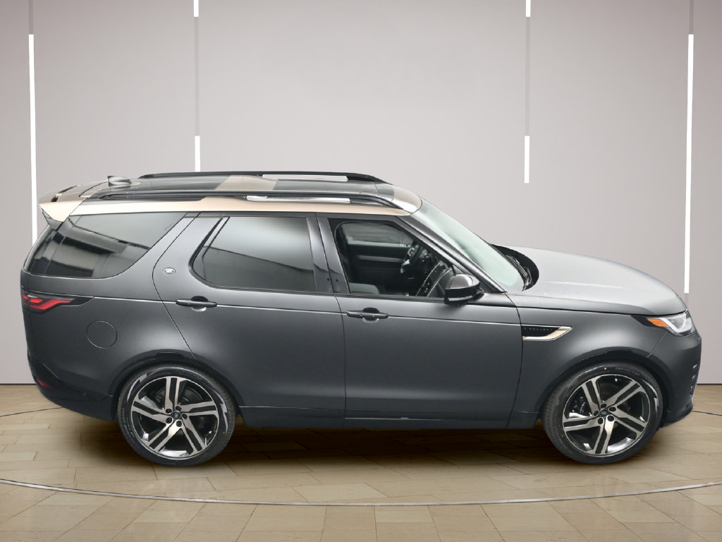 New 2026 Land Rover Discovery Limited Edition AWD/4WD image 36
