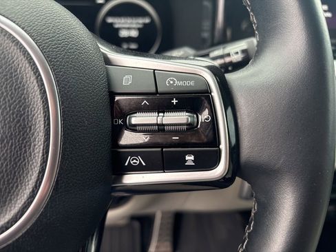 Used 2023 Kia Sorento SX image 12