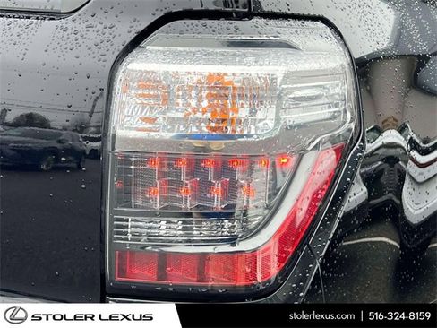 Used 2018 Toyota 4Runner TRD Off-Road Premium image 15