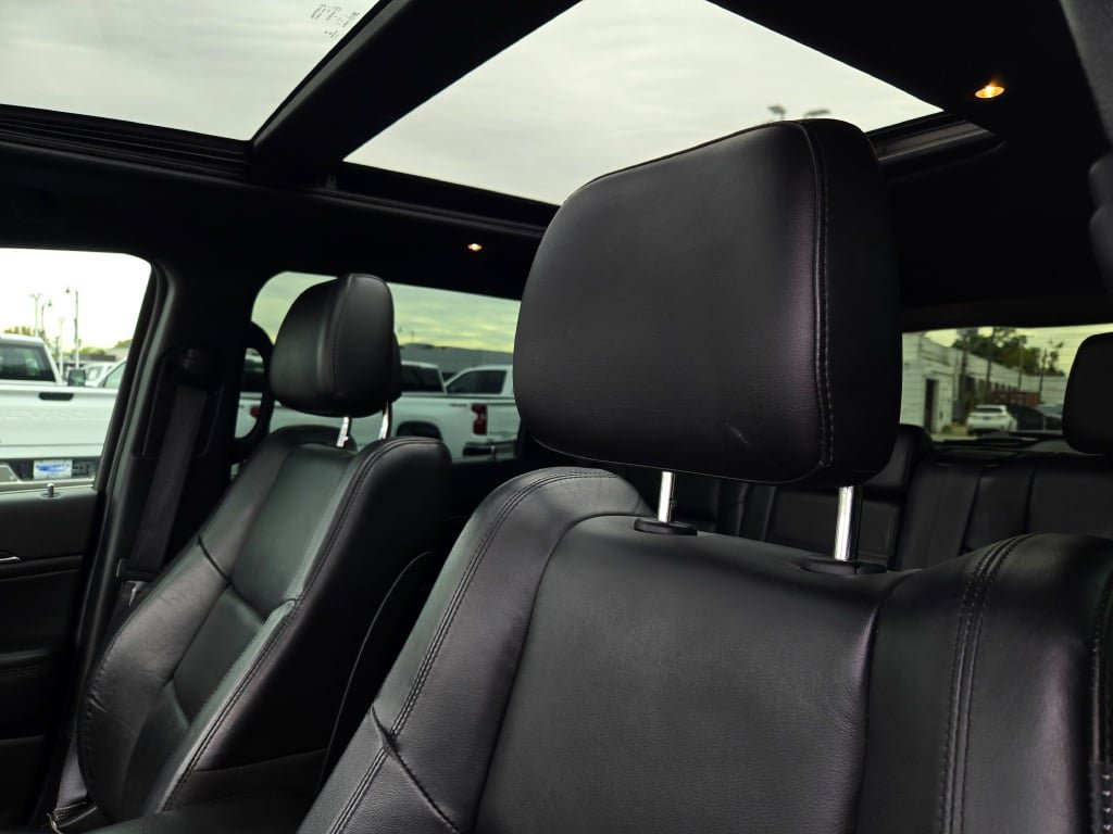 Used 2021 Jeep Grand Cherokee Limited w/ Luxury Group II AWD/4WD image 26