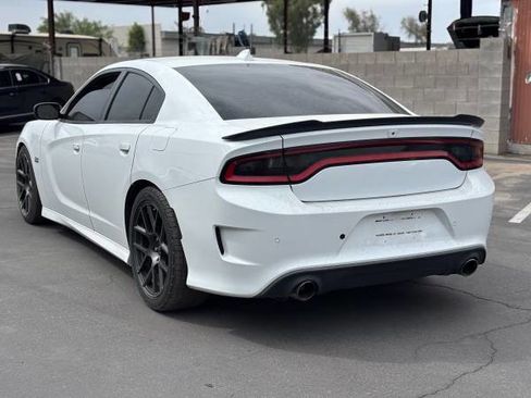 Used 2016 Dodge Charger R/T Scat Pack image 5