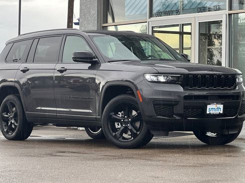 Used 2025 Jeep Grand Cherokee L Altitude AWD/4WD image 3
