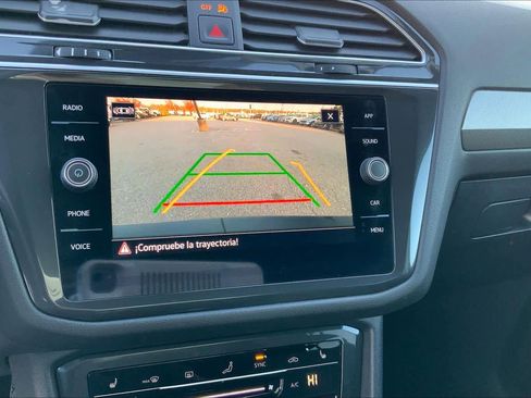 Used 2024 Volkswagen Tiguan SE image 26