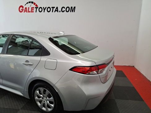 Used 2024 Toyota Corolla LE image 5