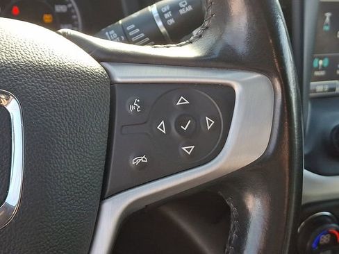 Used 2019 GMC Acadia SLT image 24