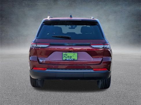 New 2026 Jeep Grand Cherokee Limited w/ Limited Altitude Package image 5