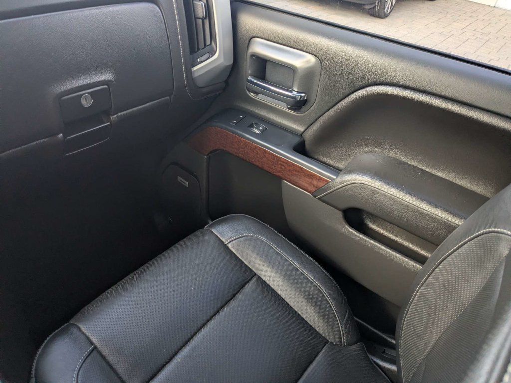 Used 2018 GMC Sierra 1500 SLT AWD/4WD image 21