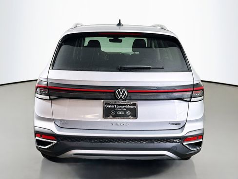 New 2026 Volkswagen Taos SEL image 6