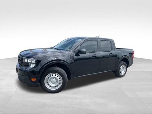 Used 2025 Ford Maverick XL FWD image 3