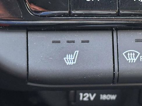 Used 2023 Hyundai Elantra Limited FWD image 36