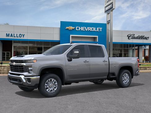 New 2026 Chevrolet Silverado 3500 LT AWD/4WD image 3