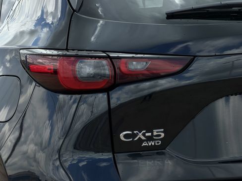 Used 2023 MAZDA CX-5 AWD 2.5 S w/ Premium Package image 11