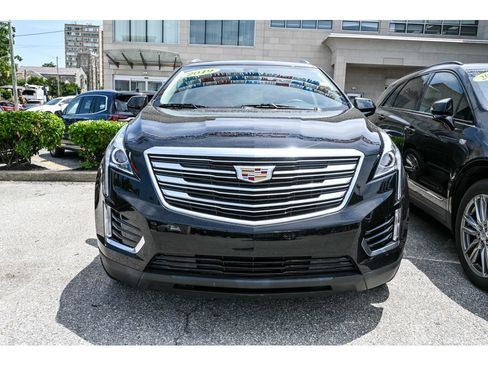 Used 2019 Cadillac XT5 Luxury FWD image 3