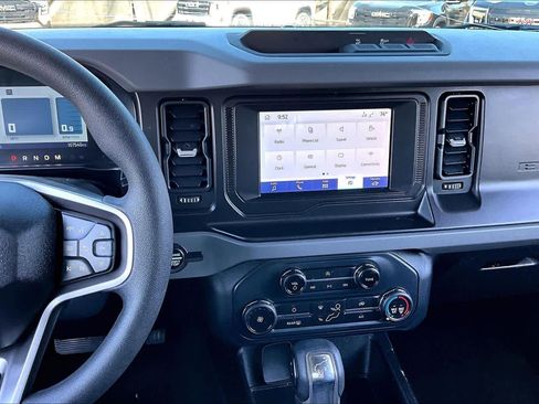 Used 2022 Ford Bronco 2-Door AWD/4WD image 7