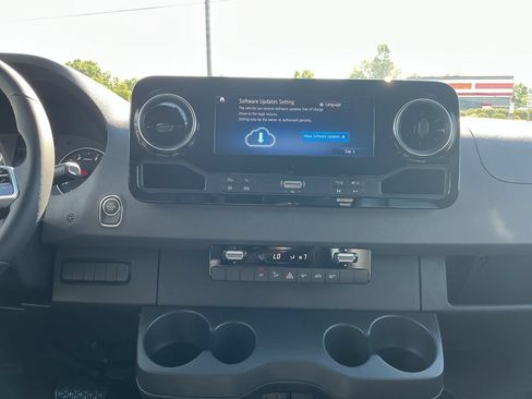 New 2026 Mercedes-Benz Sprinter 2500 image 27
