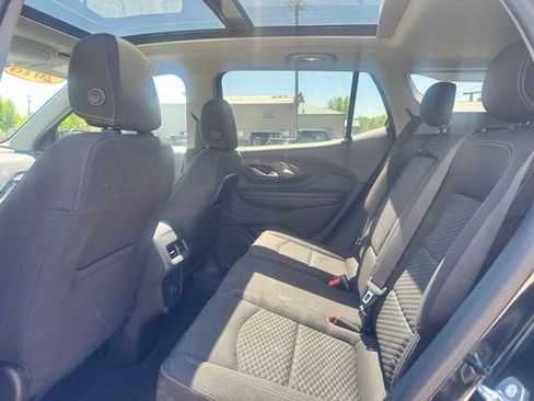 Used 2018 GMC Terrain SLE w/ Driver Convenience Package FWD image 16