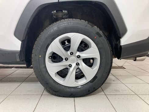 Used 2024 Toyota RAV4 LE AWD/4WD image 20