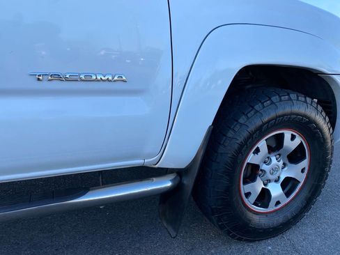 Used 2010 Toyota Tacoma 4x4 Double Cab image 24