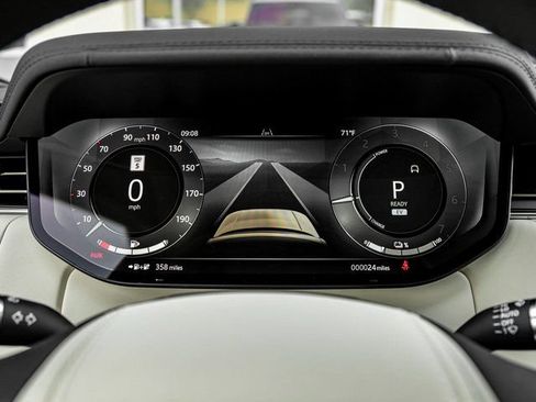 New 2026 Land Rover Range Rover SE AWD/4WD image 17