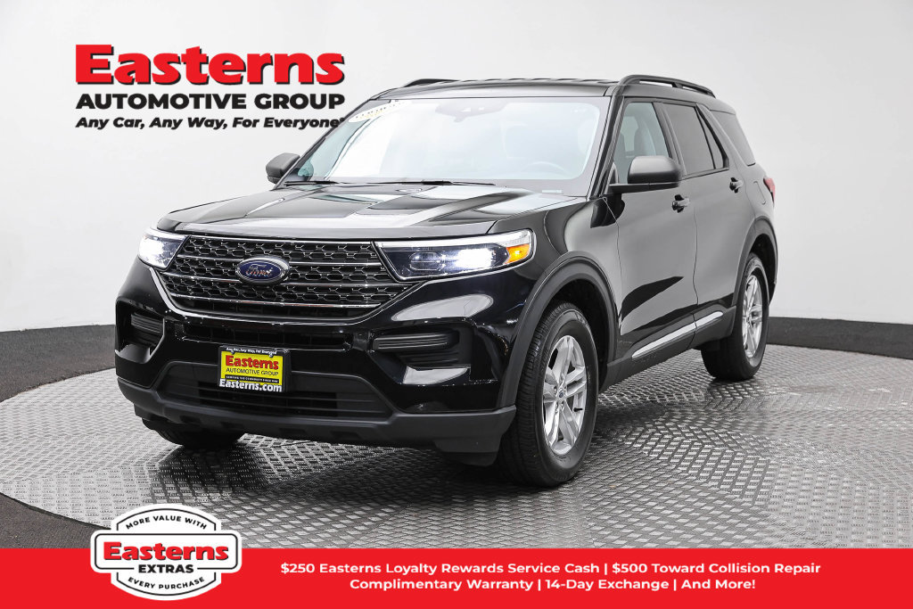 Used 2023 Ford Explorer XLT AWD/4WD image 1