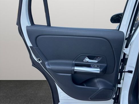 Used 2021 Mercedes-Benz GLA 250 image 35