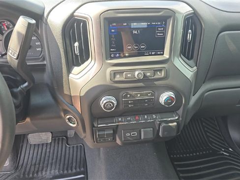 Used 2026 GMC Sierra 2500 Pro w/ Convenience Package AWD/4WD image 12