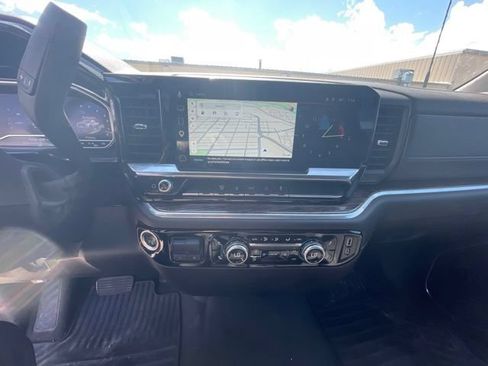 Used 2024 GMC Sierra 2500 SLE w/ SLE Value Package; AWD/4WD image 8