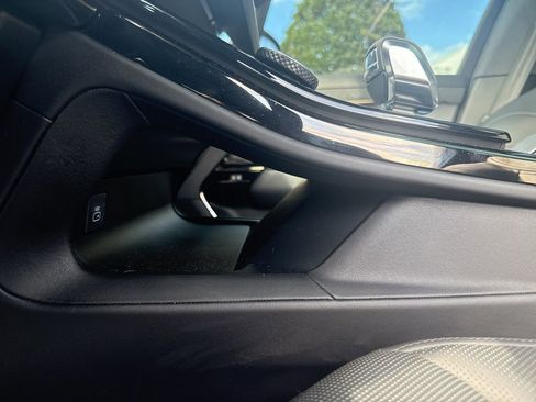 Used 2023 Land Rover Range Rover Sport SE Dynamic image 20