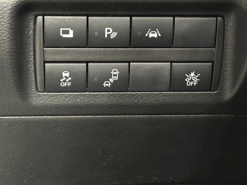 Used 2023 Nissan Kicks S FWD image 9