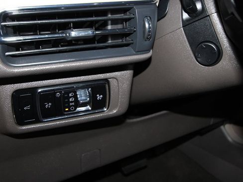 Used 2024 Lincoln Corsair FWD w/ Equipment Group 101A image 10