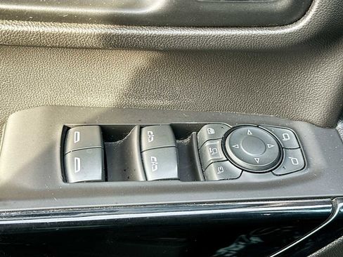 Used 2020 GMC Sierra 2500 AT4 w/ AT4 Premium Package AWD/4WD image 18