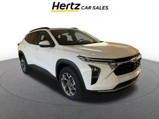 Used 2025 Chevrolet Trax LT video 1