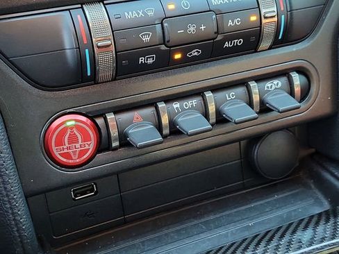 Used 2019 Ford Mustang Shelby GT350R w/ GT350R Equipment Group 920A image 26