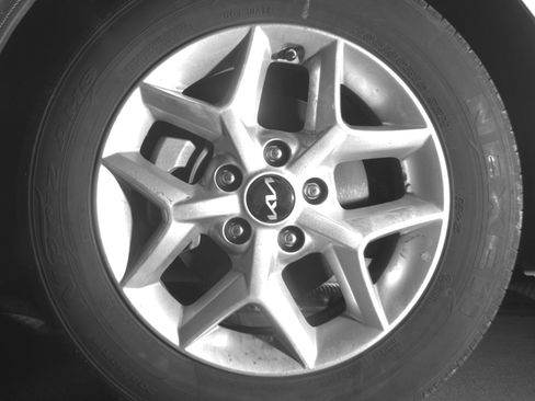 Used 2025 Kia Soul LX w/ LX Technology Package FWD image 12