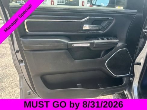 Used 2024 RAM 1500 Laramie AWD/4WD image 11