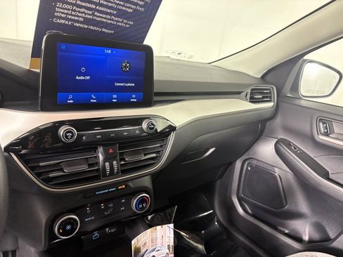 Certified 2022 Ford Escape SE image 18