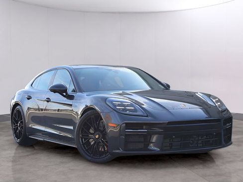 Certified 2025 Porsche Panamera GTS AWD/4WD image 1