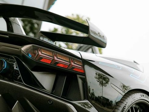 Used 2020 Lamborghini Aventador SVJ AWD/4WD image 43
