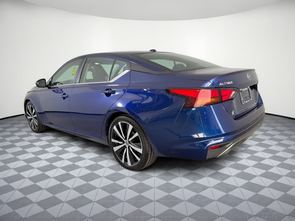 Used 2020 Nissan Altima 2.5 SR FWD image 3