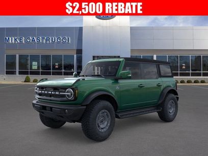New 2025 Ford Bronco Outer Banks w/ Sasquatch Package