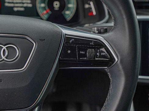 Used 2024 Audi Q8 Premium Plus w/ Premium Plus Package image 43