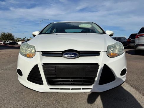 Used 2014 Ford Focus SE image 2
