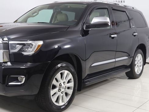 Used 2020 Toyota Sequoia Platinum AWD/4WD image 56