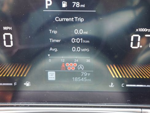 Used 2025 Kia Sorento S w/ Panoramic Sunroof Package AWD/4WD image 8