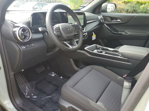 New 2026 Chevrolet Equinox LT w/ Midnight Edition image 17