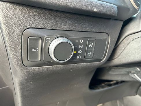 Used 2022 Ford Escape SE w/ Convenience Package FWD image 19