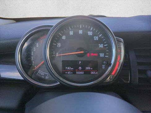 Used 2019 MINI Cooper S w/ Premium Package image 11