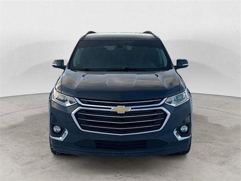 Used 2021 Chevrolet Traverse LT image 8