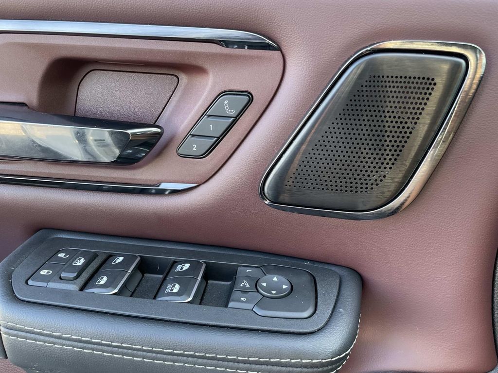Used 2025 RAM 1500 Limited AWD/4WD image 48