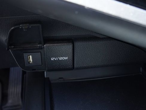 Used 2024 Toyota Camry SE FWD image 16